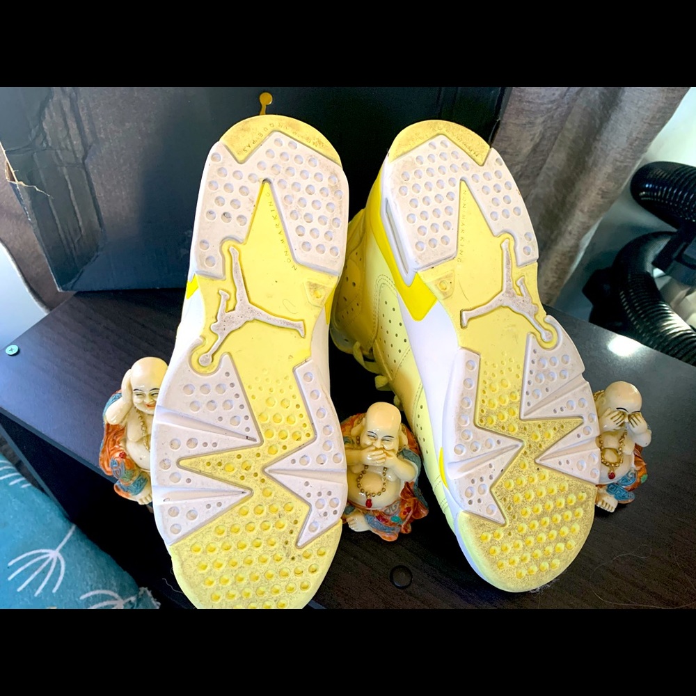 Jordan Shoes - Picture 4 of 4